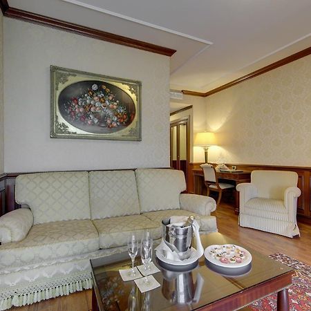 Hotel Splendid Baveno Bagian luar foto