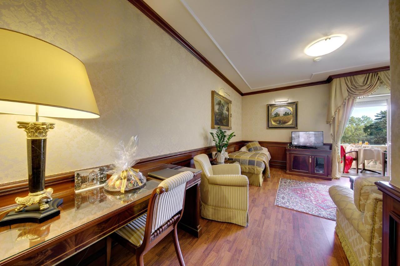 Hotel Splendid Baveno Bagian luar foto
