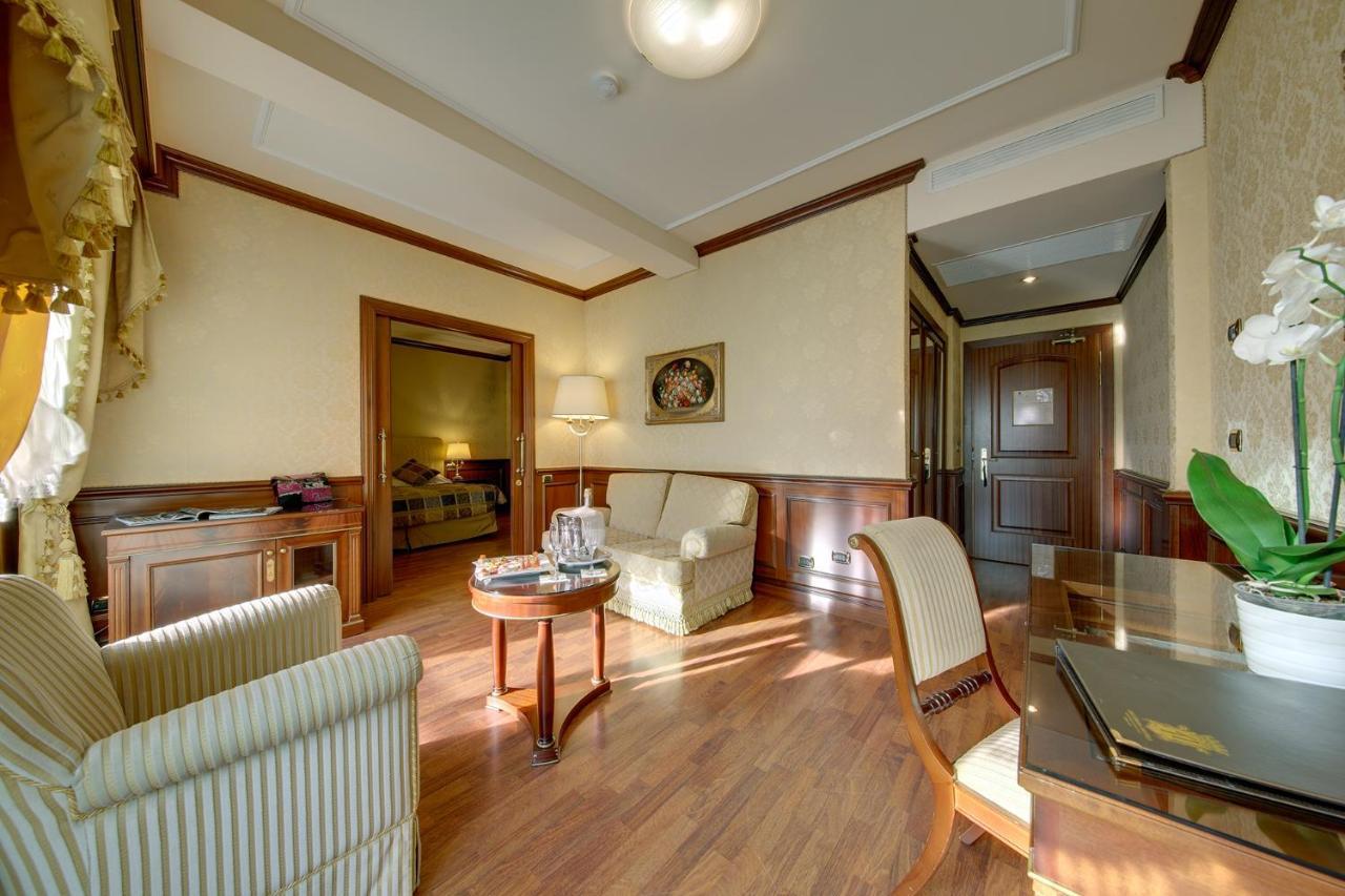 Hotel Splendid Baveno Bagian luar foto