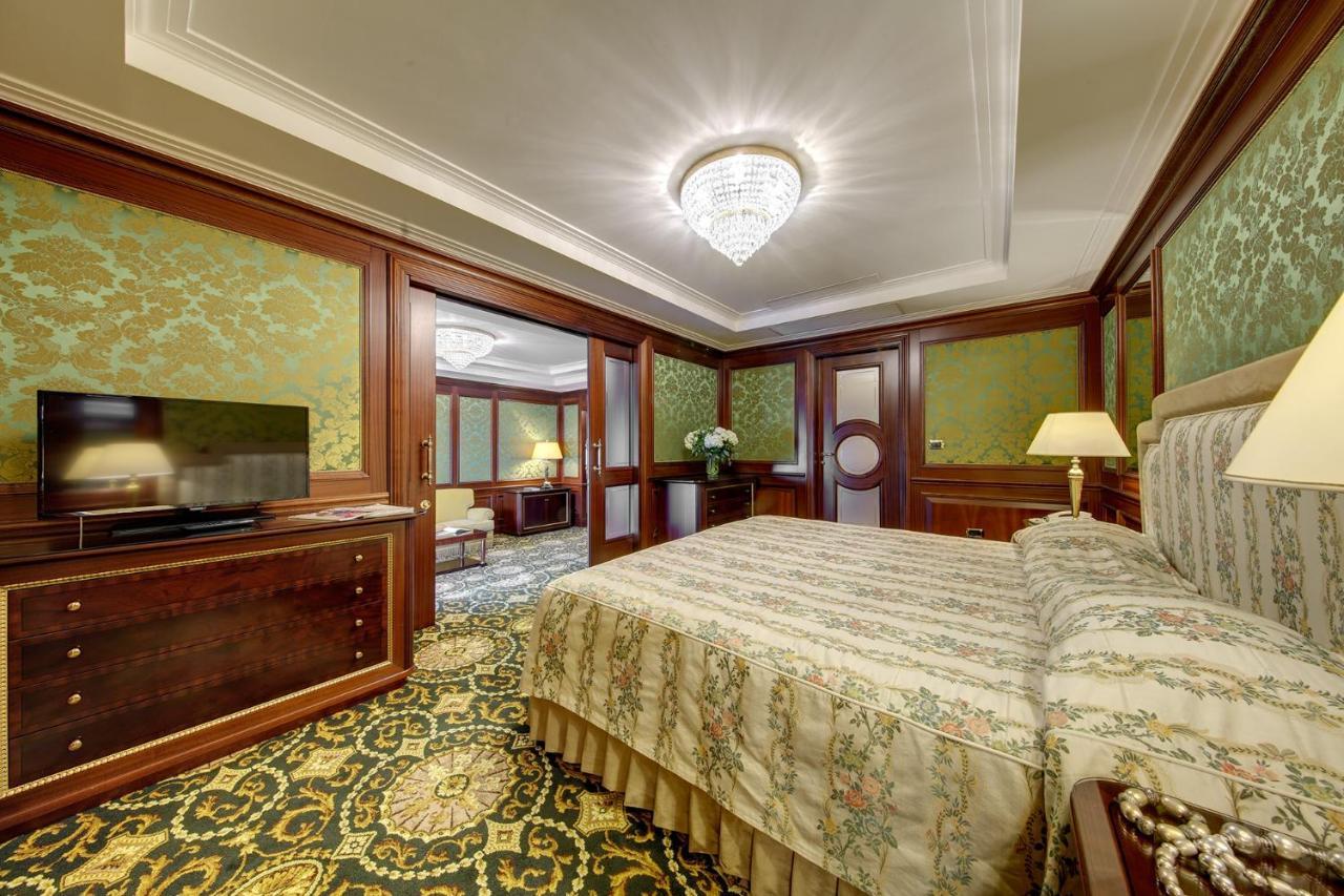 Hotel Splendid Baveno Bagian luar foto